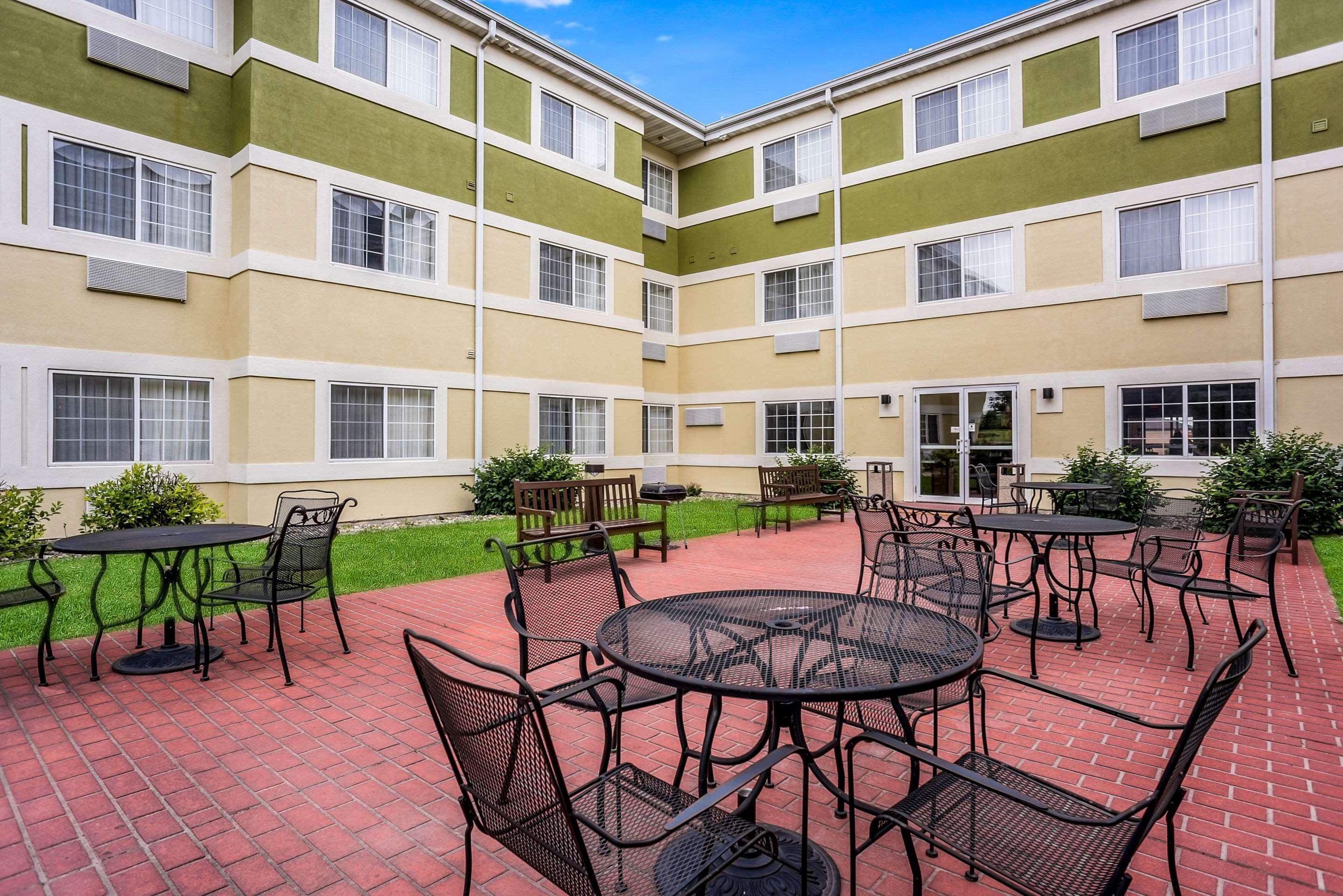 Mainstay Suites Cedar Rapids North - Marion Exterior foto