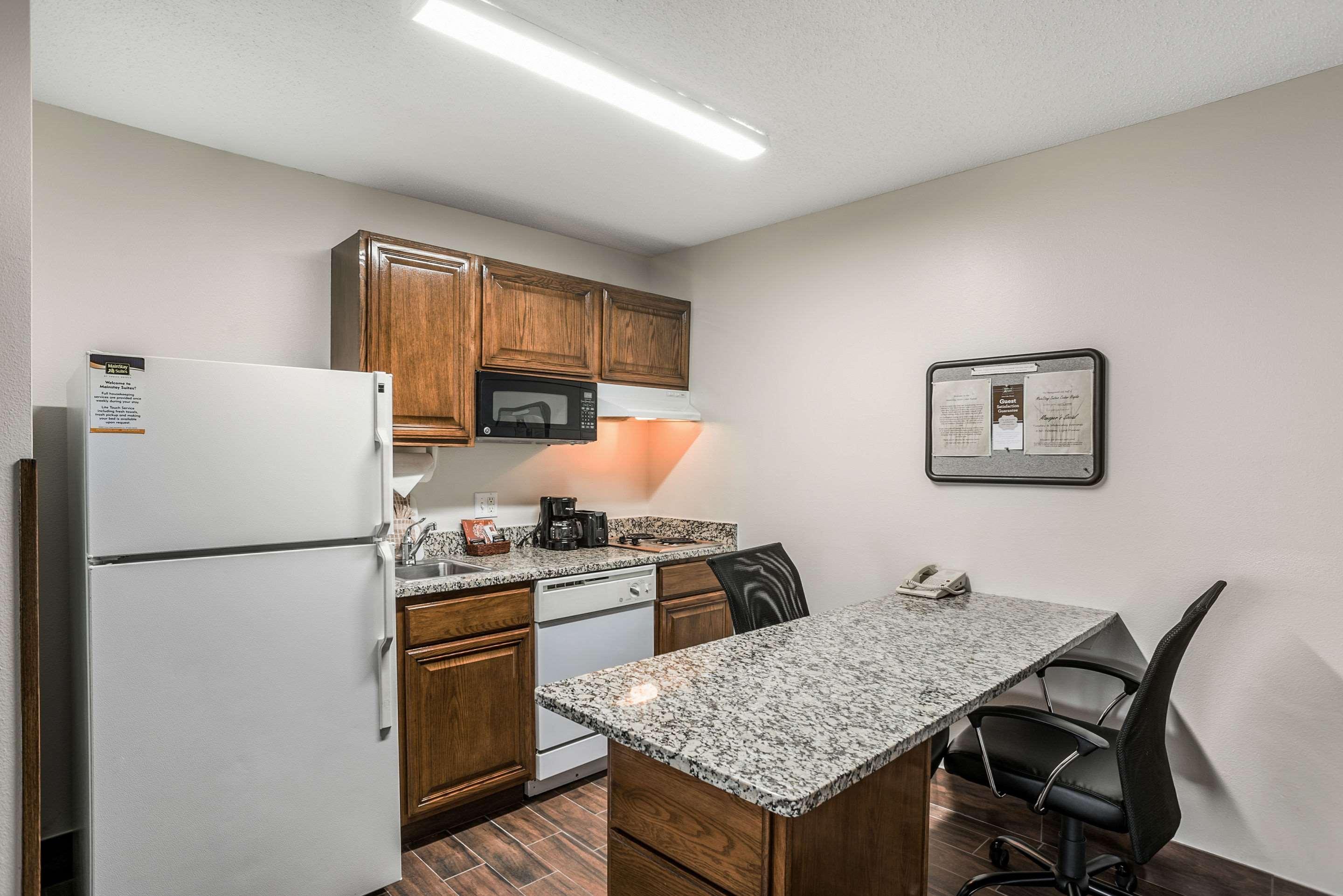 Mainstay Suites Cedar Rapids North - Marion Exterior foto