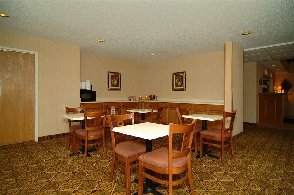 Mainstay Suites Cedar Rapids North - Marion Exterior foto